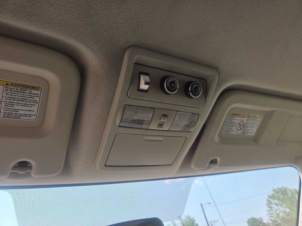 Used 2016 Nissan NV 3500 S RWD image 16