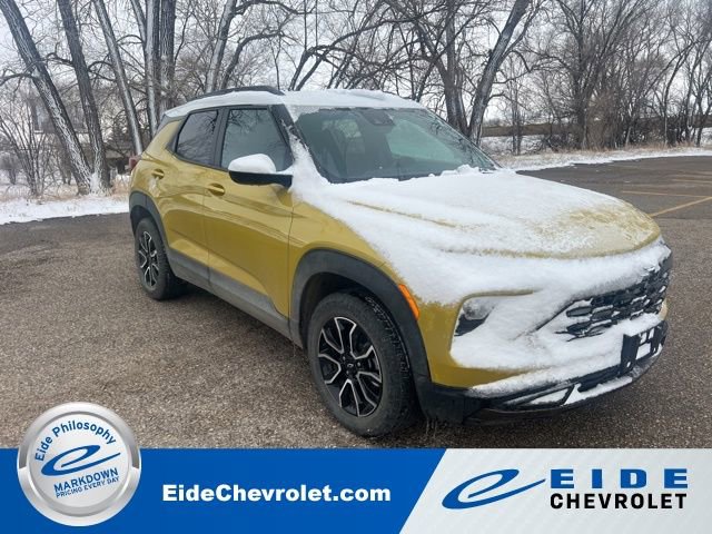 Used 2024 Chevrolet TrailBlazer ACTIV w/ Convenience Package image 1
