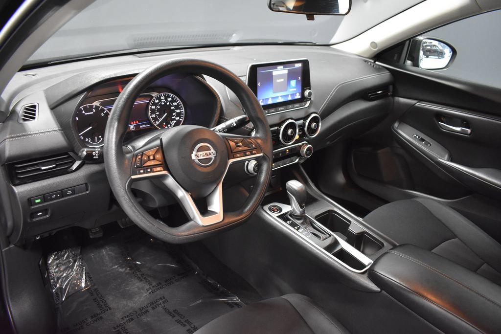 Certified 2023 Nissan Sentra SV FWD image 4