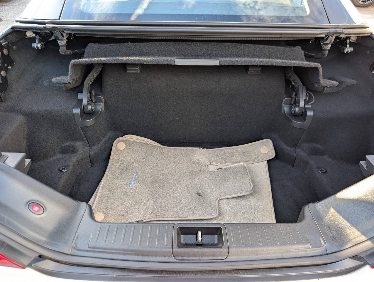 Used 2019 Mercedes-Benz SL 550 image 31