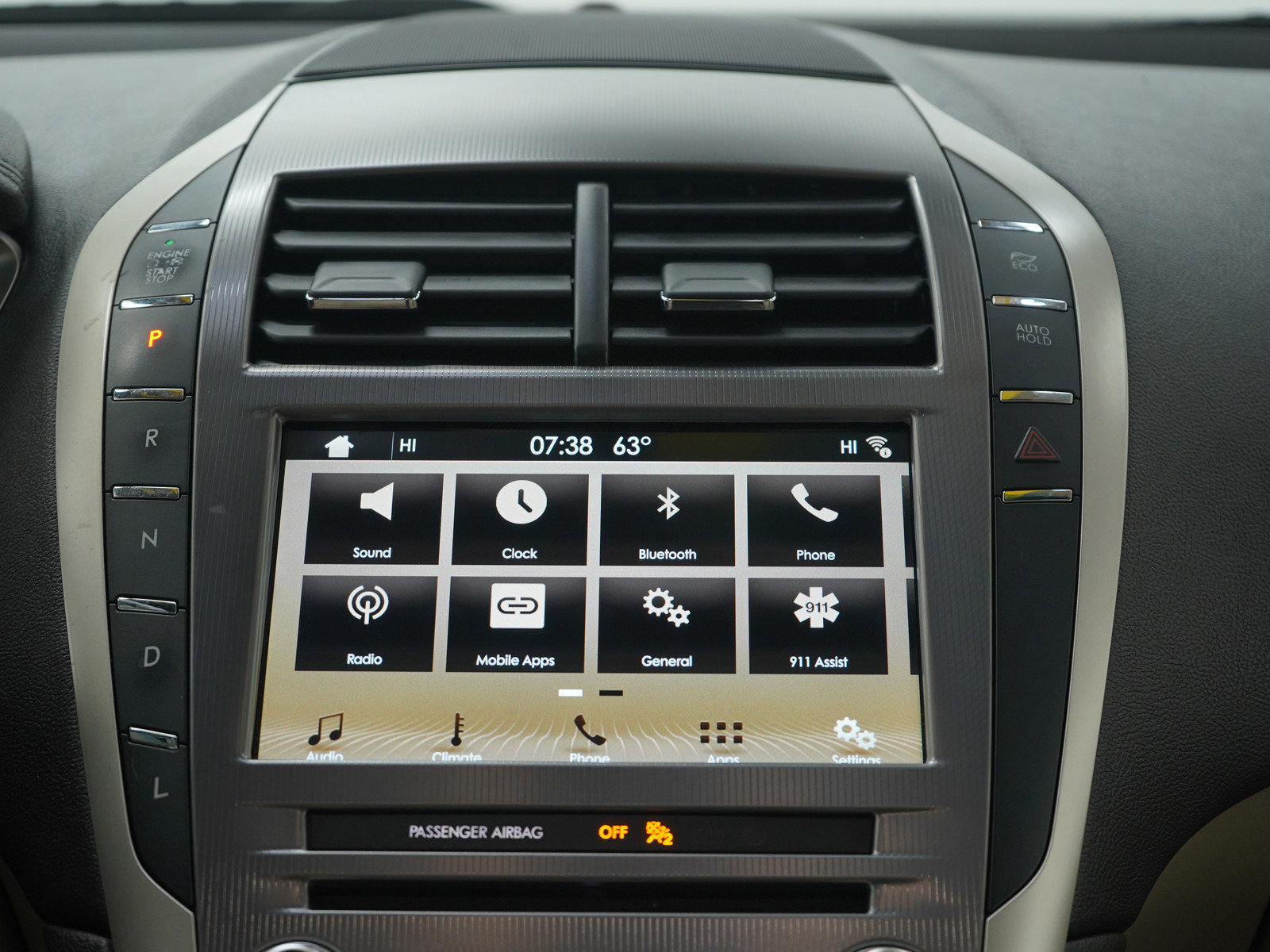 Used 2018 Lincoln MKZ Premiere image 16