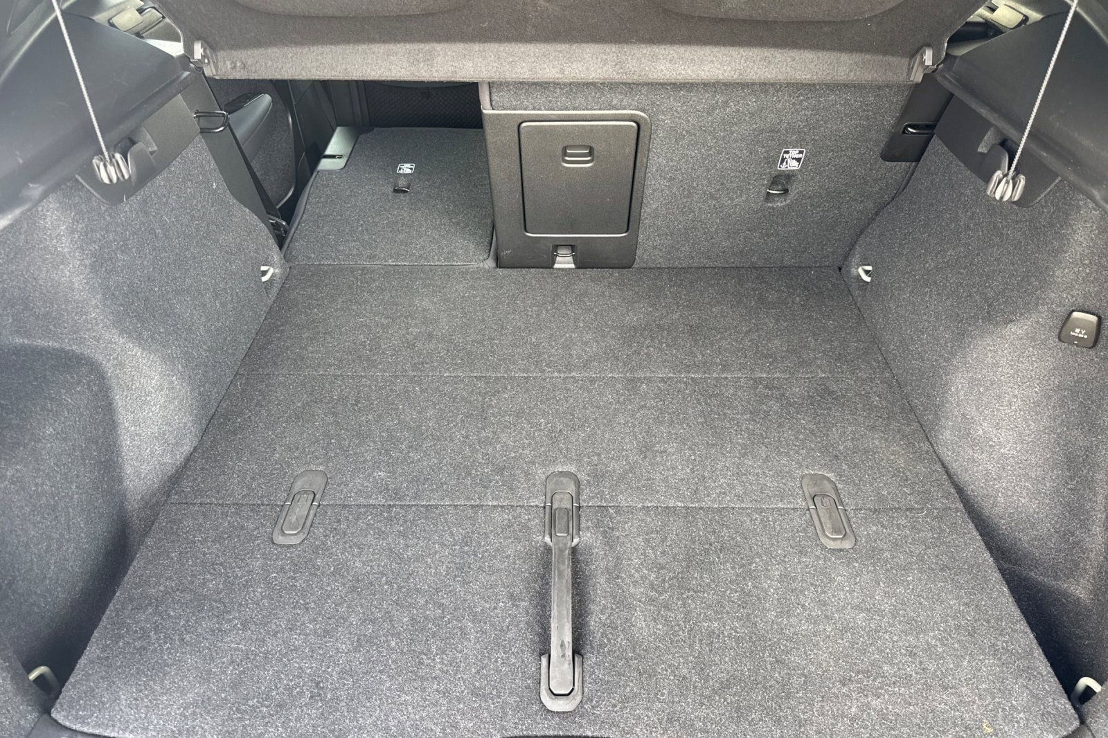 Used 2023 Volvo XC40 Recharge Plus AWD/4WD image 18