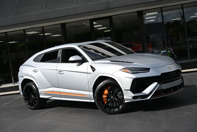 Used 2023 Lamborghini Urus S AWD/4WD image 2