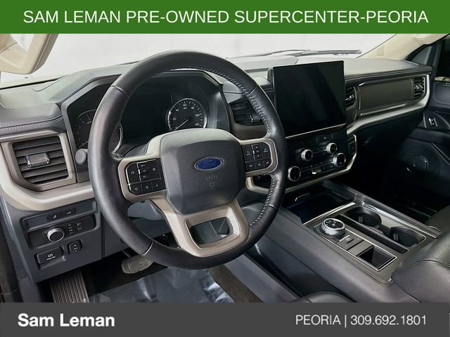 Used 2022 Ford Expedition XLT image 9