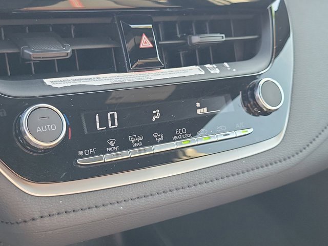 Used 2023 Toyota Corolla SE image 28