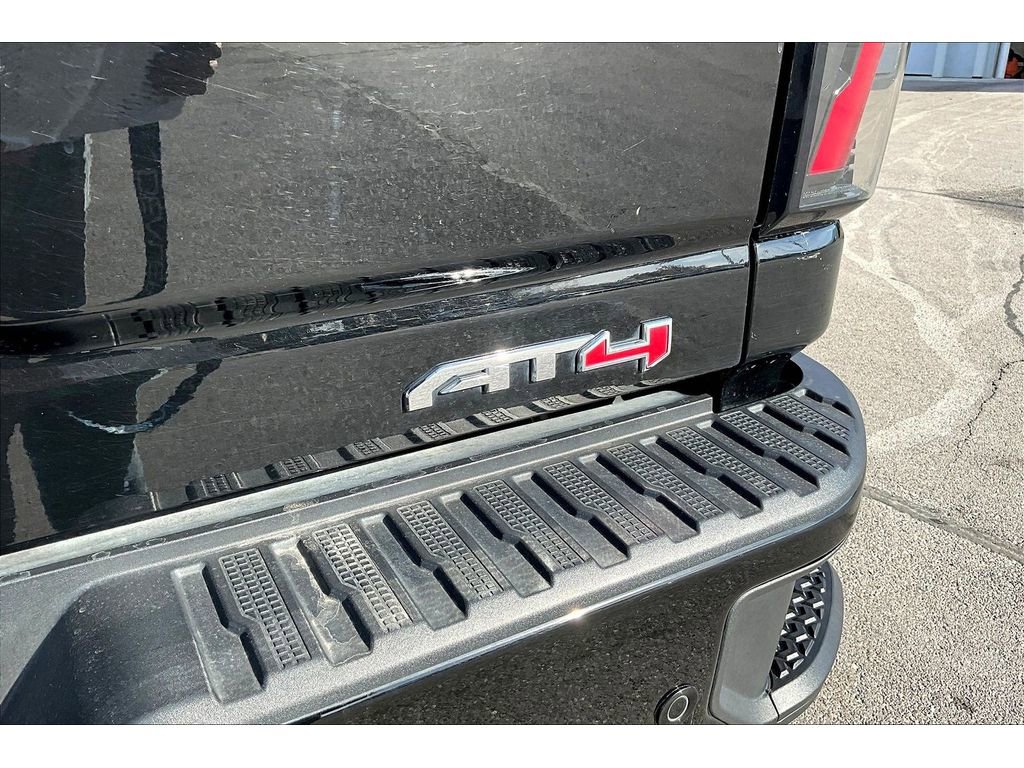 Used 2024 GMC Sierra 2500 AT4 w/ AT4 Premium Plus Package image 25