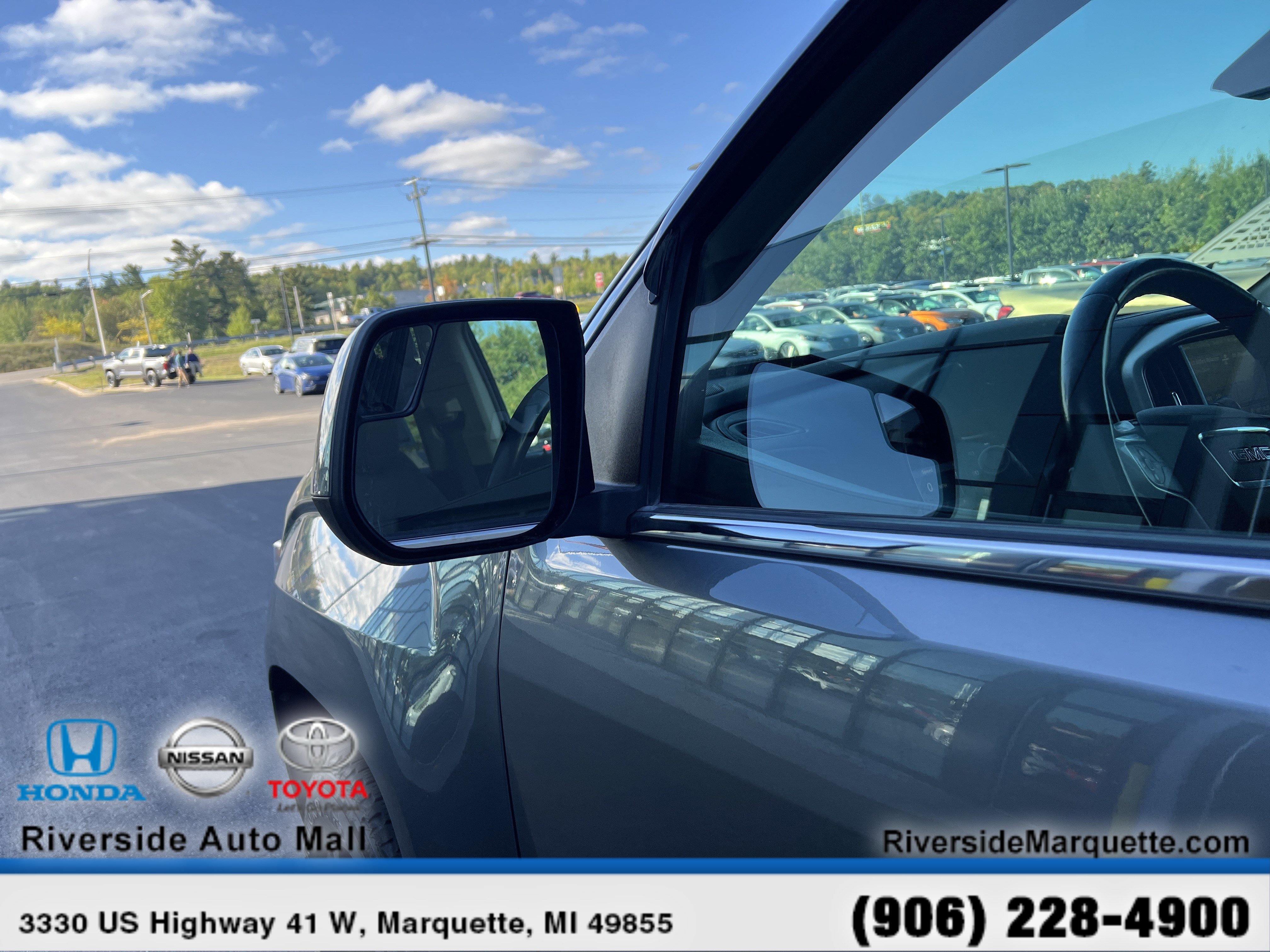Used 2019 GMC Canyon SLE image 5