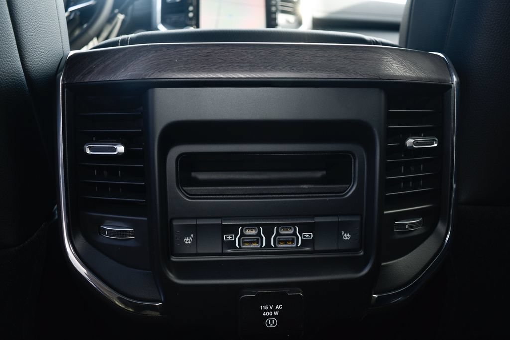 New 2026 RAM 3500 Laramie AWD/4WD image 27