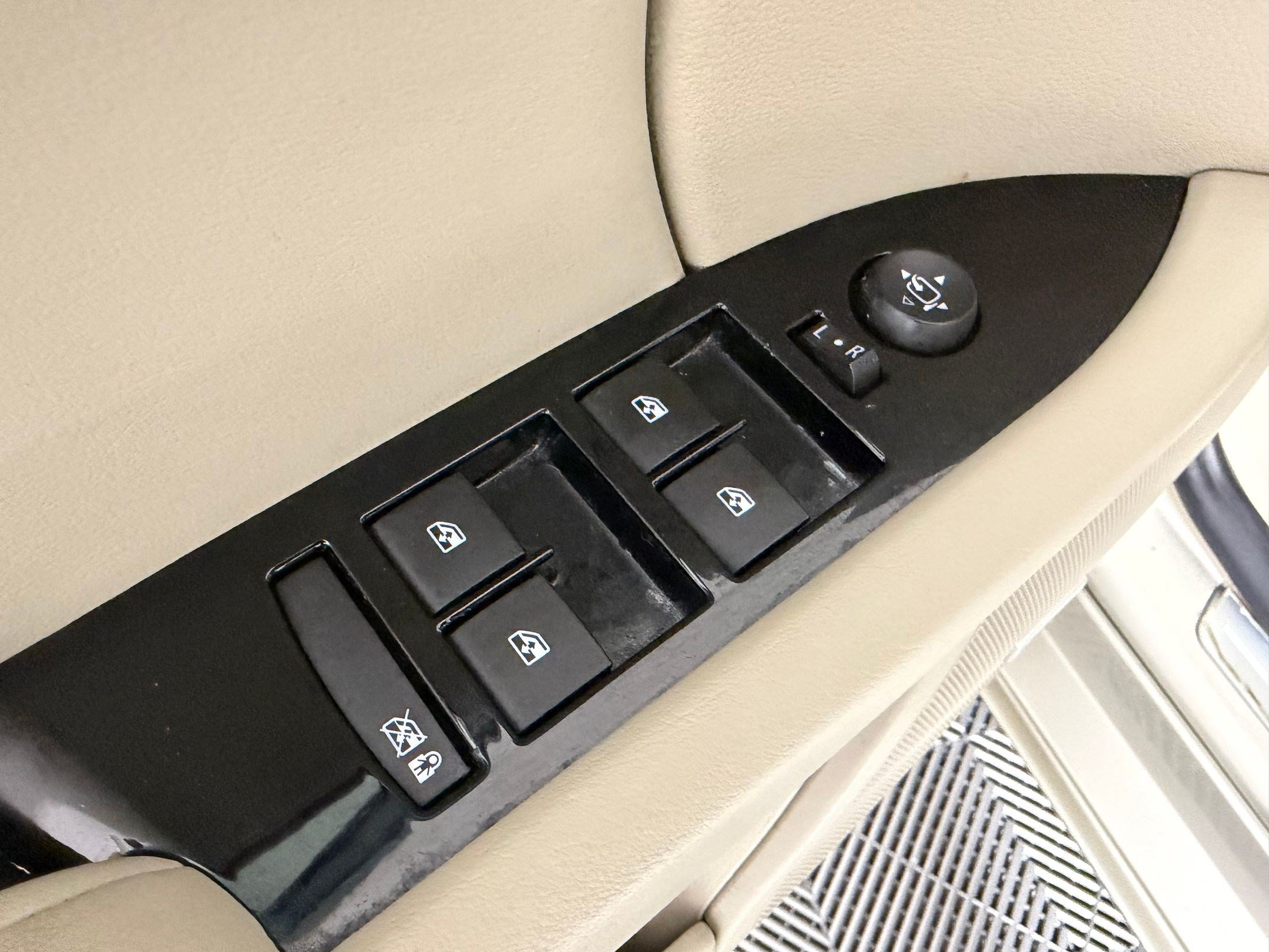 Used 2016 Cadillac XTS Luxury FWD image 10