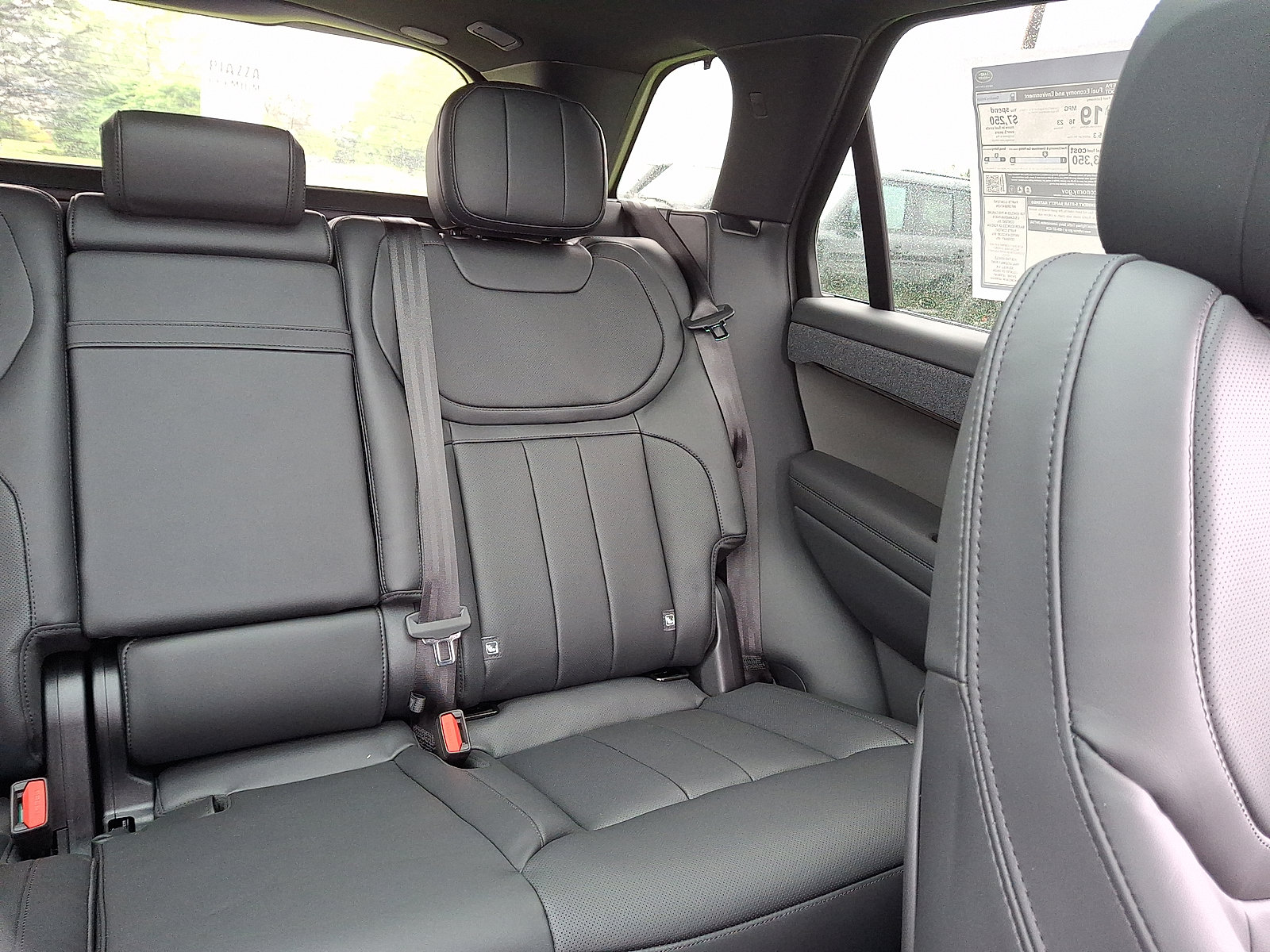 Certified 2025 Land Rover Range Rover Sport Dynamic SE AWD/4WD image 17