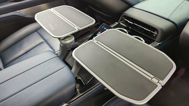 Used 2025 Cadillac Escalade IQ Sport 2 image 43