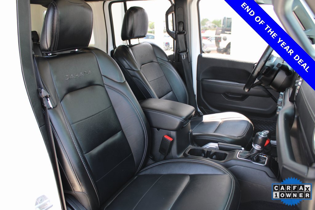 Used 2022 Jeep Wrangler Unlimited Sahara w/ Cold Weather Group image 26