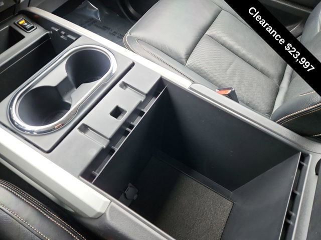 Used 2018 Nissan Titan SL image 45