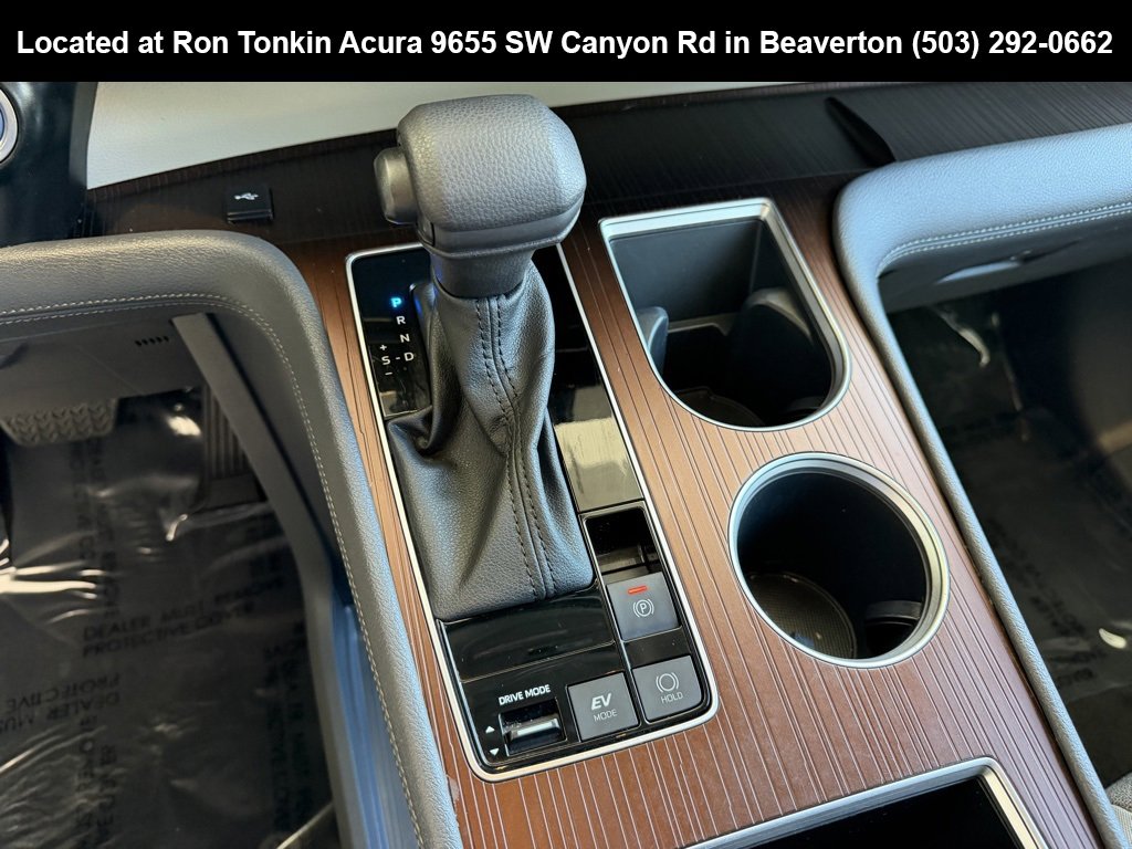 Used 2023 Toyota Sienna LE image 24