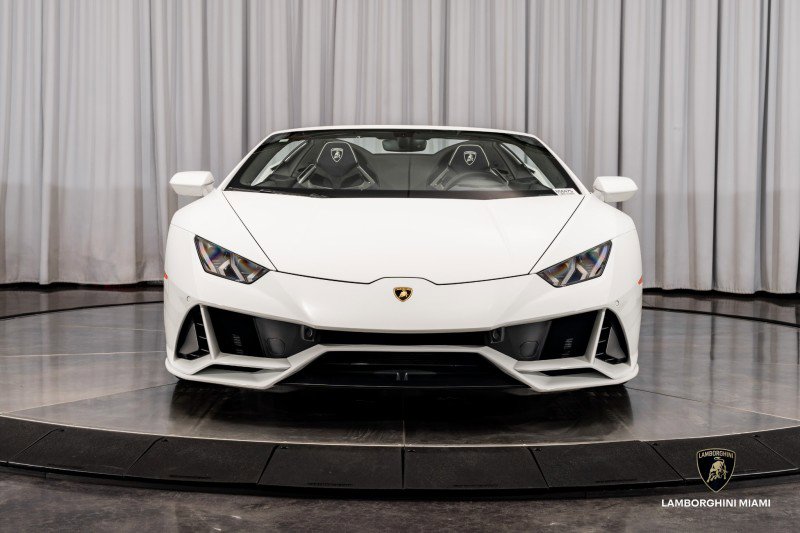 Used 2024 Lamborghini Huracan EVO image 4
