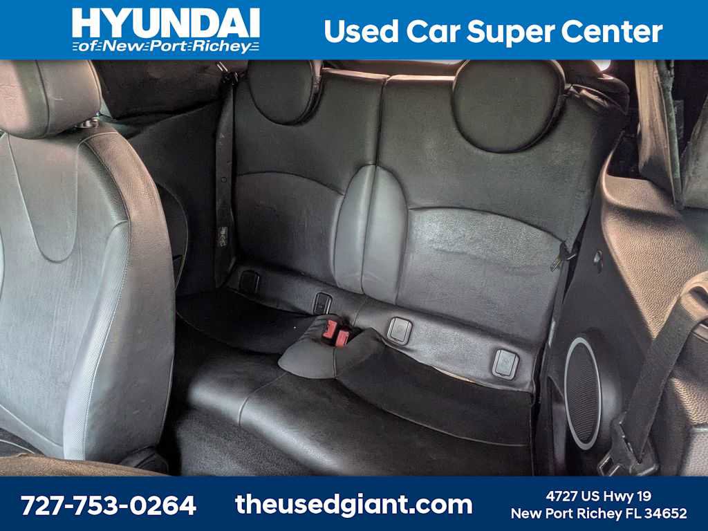 Used 2009 MINI Cooper Convertible w/ Cold Weather Pkg FWD image 13