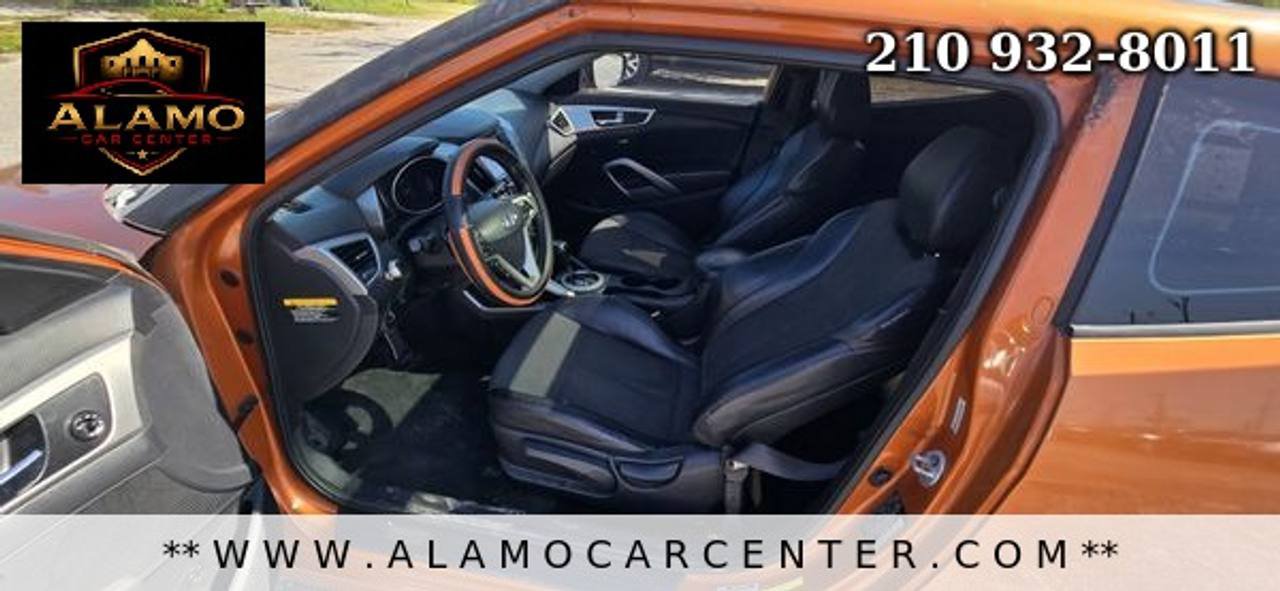 Used 2013 Hyundai Veloster w/ Style Pkg FWD image 25