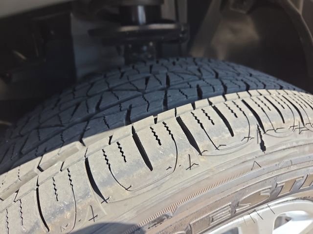 Used 2025 Jeep Compass Latitude w/ Sun & Sound Group image 42