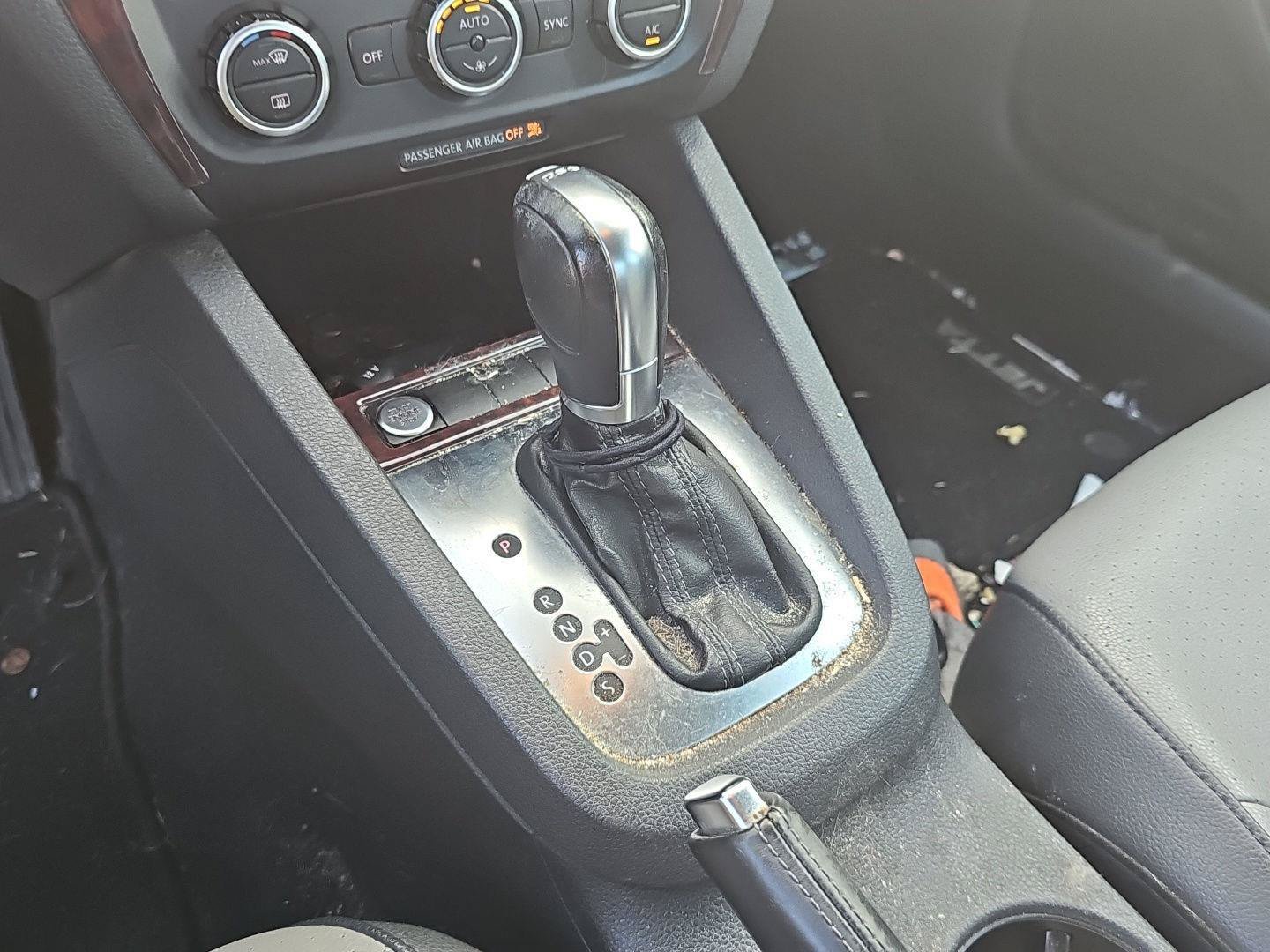 Used 2013 Volkswagen Jetta SEL FWD image 11