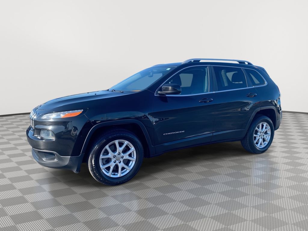 Used 2015 Jeep Cherokee Latitude w/ Cold Weather Group image 1