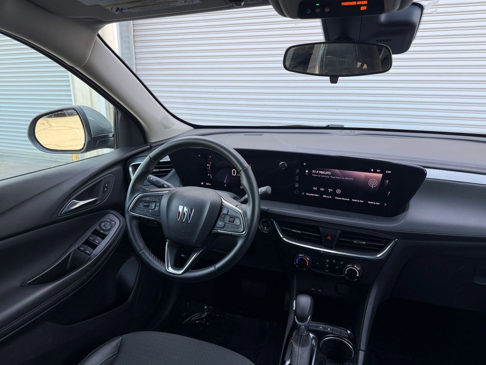 Used 2025 Buick Encore GX Preferred image 33