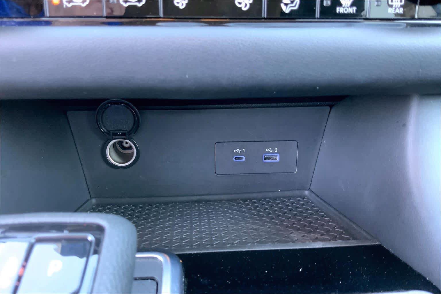 Used 2025 Nissan Pathfinder SV AWD/4WD image 30