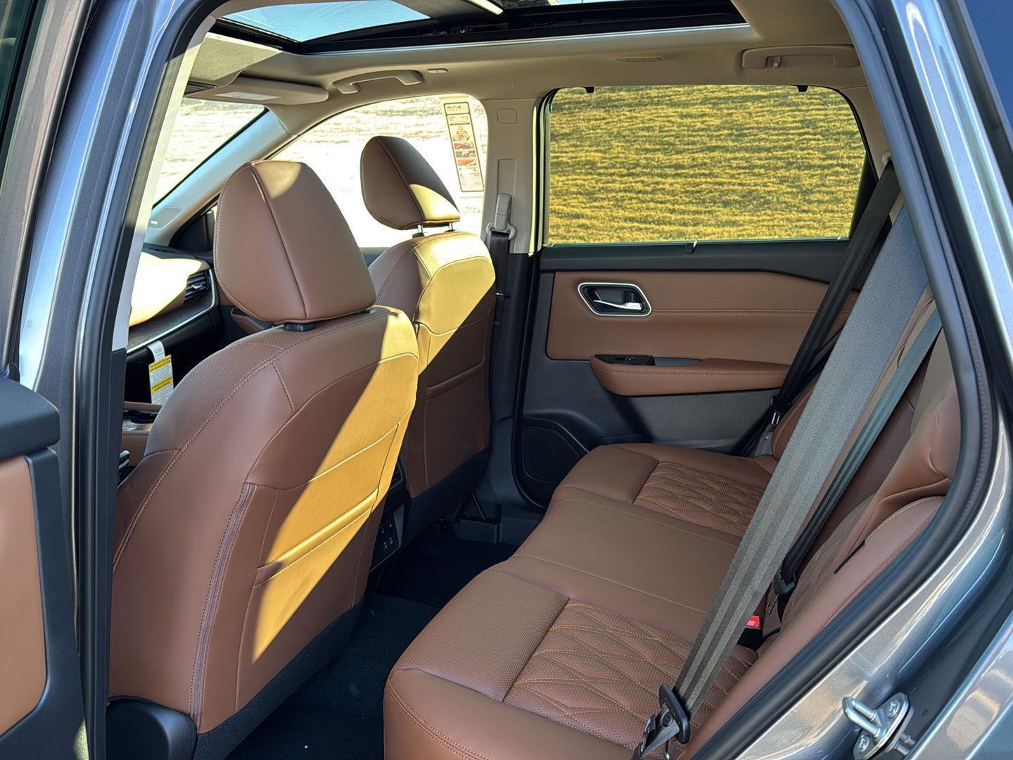 New 2026 Nissan Rogue Platinum w/ Platinum Premium Package image 9