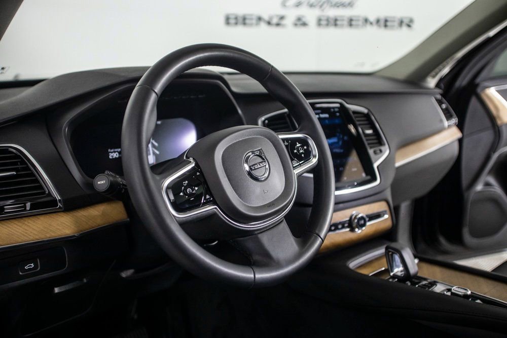 Used 2023 Volvo XC90 B6 Plus w/ Protection Package Premier image 24