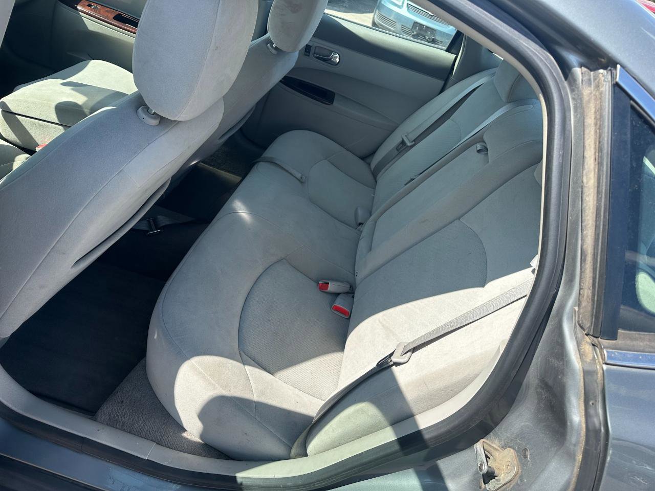 Used 2009 Buick LaCrosse CX FWD image 13