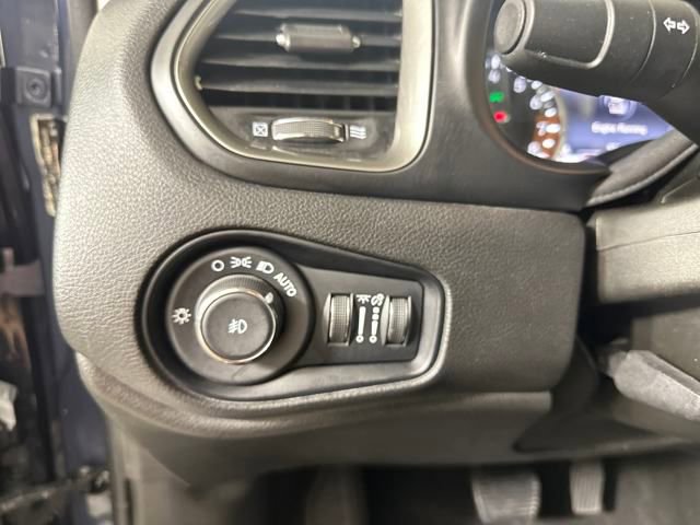Used 2022 Jeep Renegade Latitude image 18