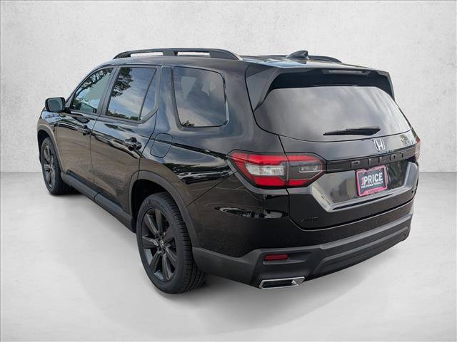 Certified 2023 Honda Pilot Sport image 7