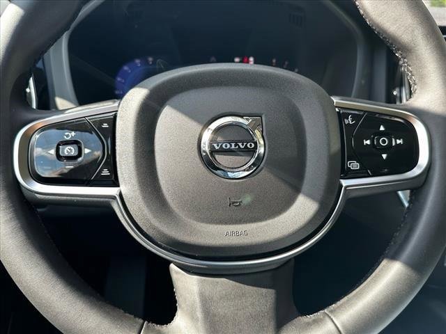 New 2025 Volvo XC60 B5 Plus w/ Climate Package image 14