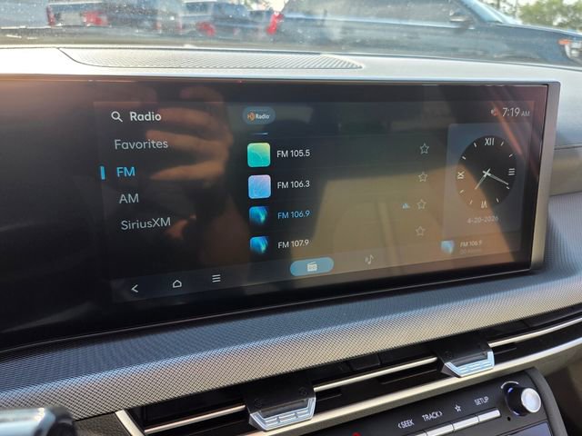 Used 2025 Hyundai Sonata SEL FWD image 23