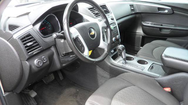 Used 2009 Chevrolet Traverse LT FWD image 23