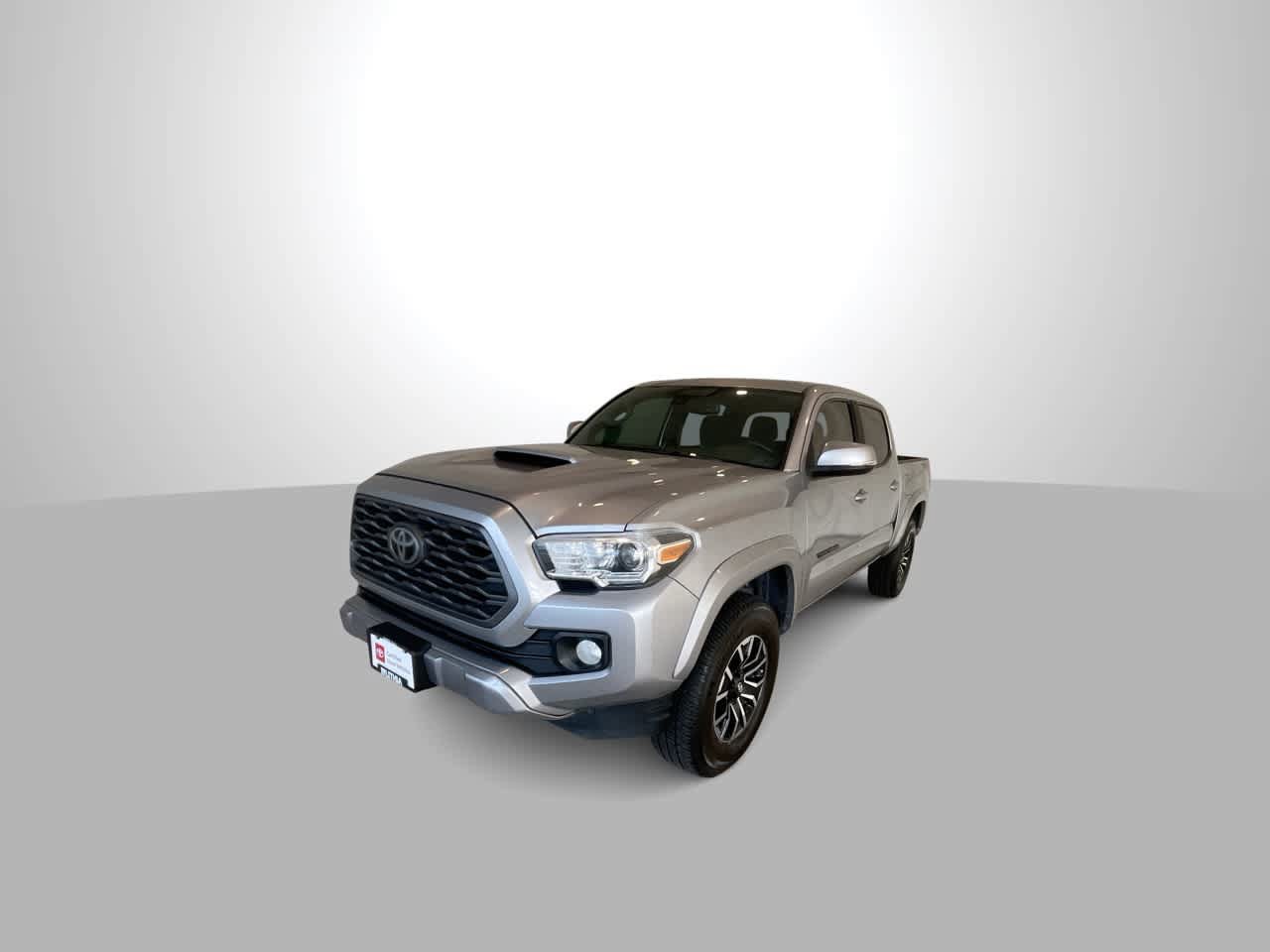 Certified 2021 Toyota Tacoma TRD Sport w/ Technology Package AWD/4WD image 4
