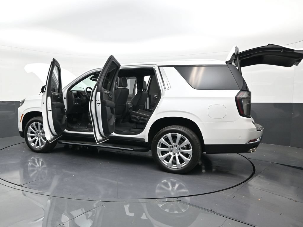 Used 2025 Chevrolet Tahoe Premier RWD image 32