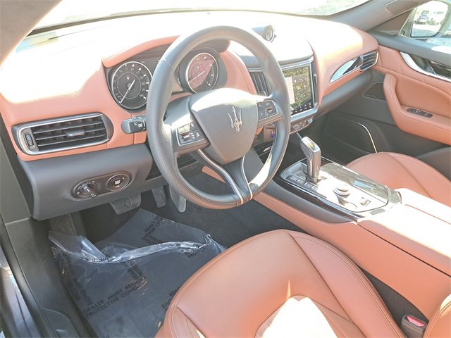 Used 2023 Maserati Levante GT image 17