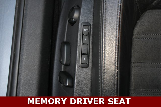 Used 2013 Volkswagen Passat TDI SEL Premium image 13