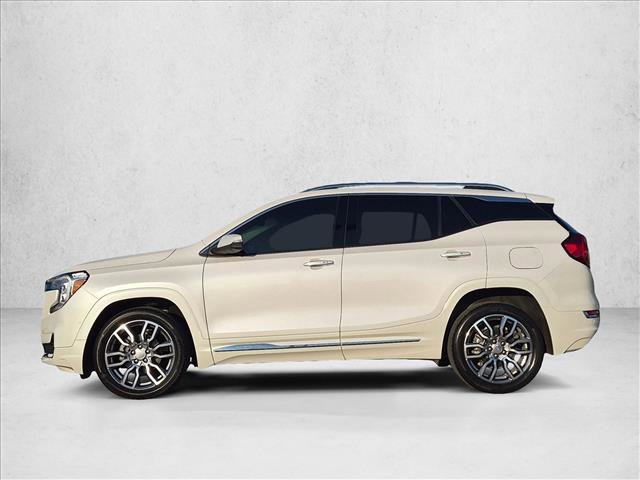 Used 2022 GMC Terrain Denali w/ Denali Premium Package AWD/4WD image 9