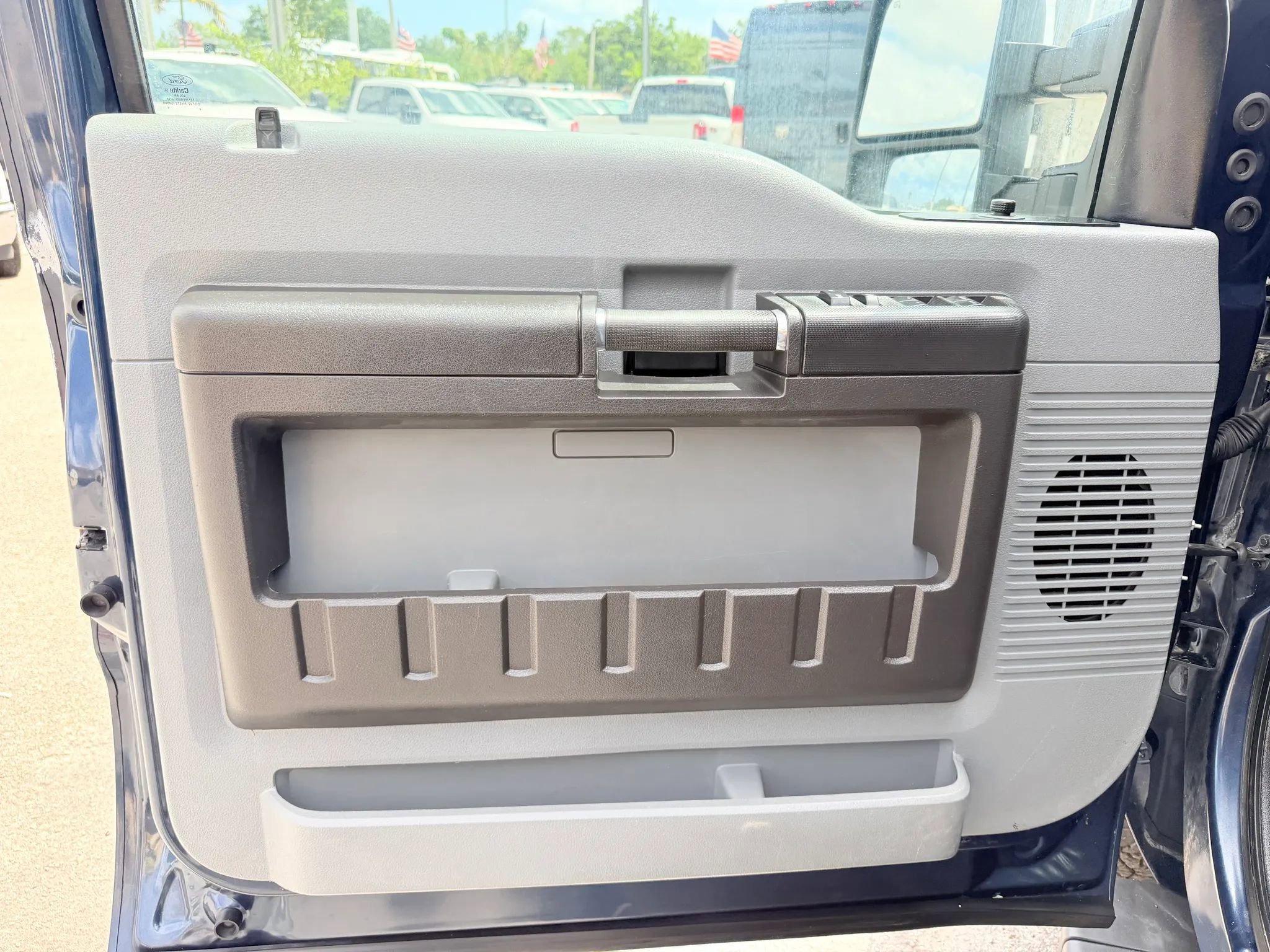 Used 2015 Ford F350 XL w/ Power Equipment Group AWD/4WD image 9