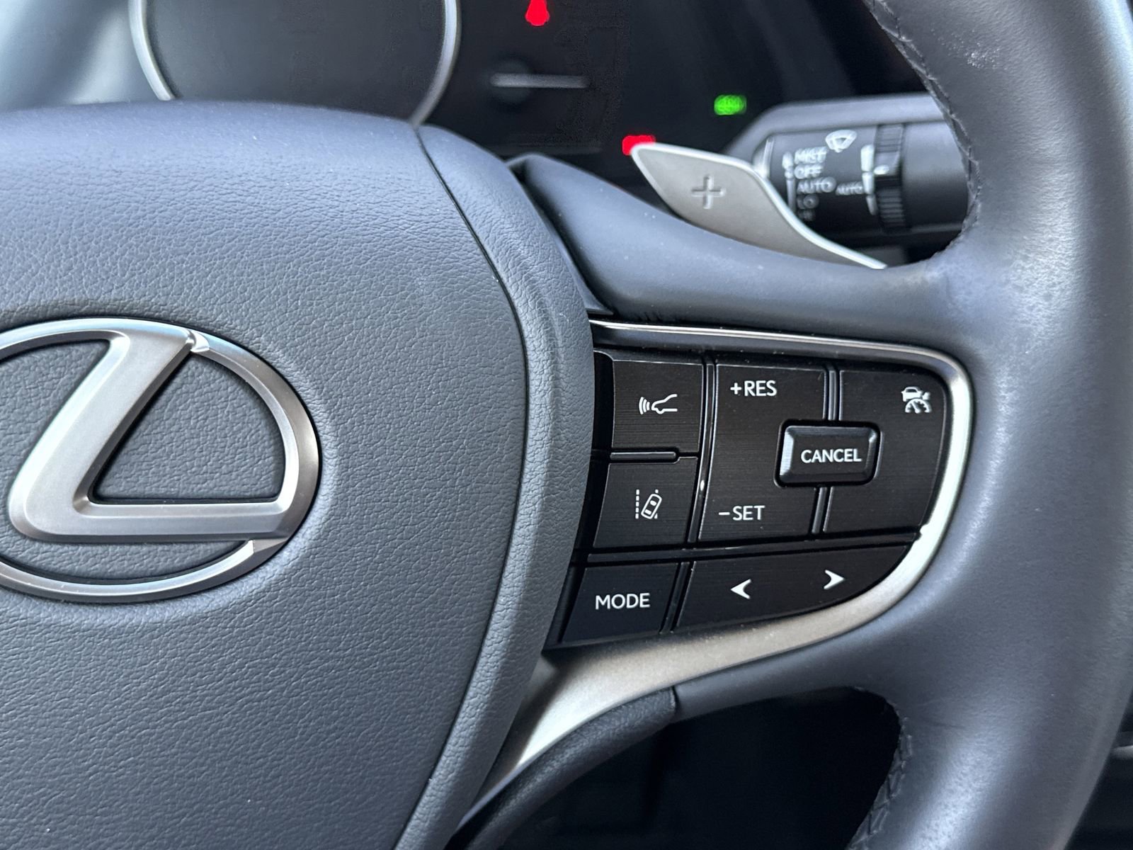 Used 2022 Lexus ES 350 w/ Premium Package image 23