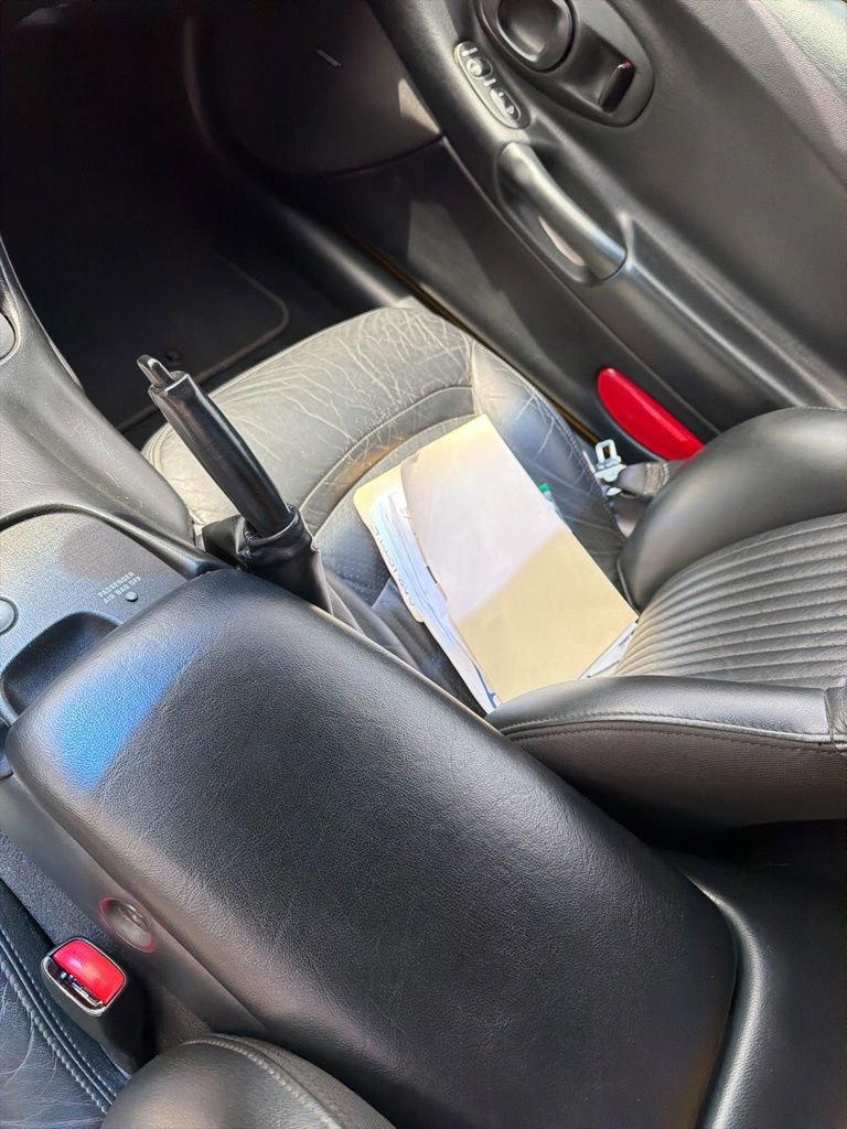 Used 2004 Chevrolet Corvette Convertible w/ Preferred Equipment Group image 12