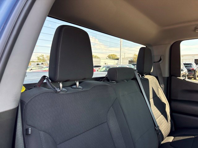 Used 2022 Chevrolet Silverado 1500 LT AWD/4WD image 40