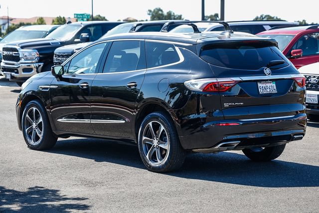 Used 2022 Buick Enclave Essence w/ Experience Buick Package AWD/4WD image 2