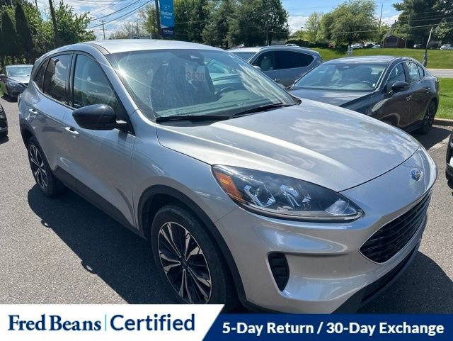 Used 2022 Ford Escape SE w/ SE Sport Appearance Package AWD/4WD image 13