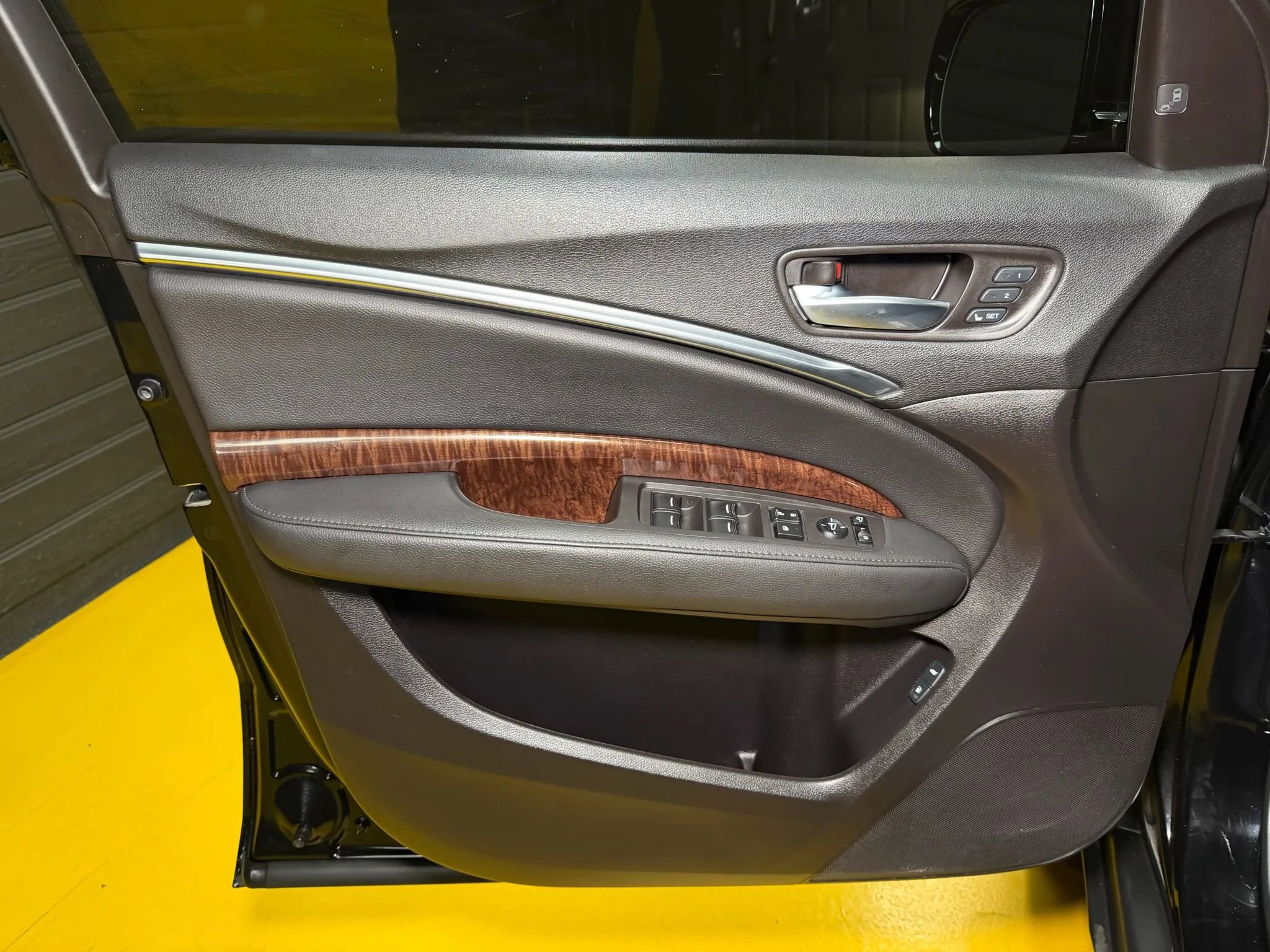 Used 2018 Acura MDX SH-AWD w/ Technology Package image 34