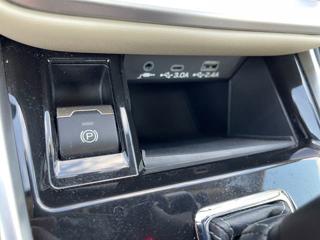 Used 2023 Subaru Legacy Limited image 23