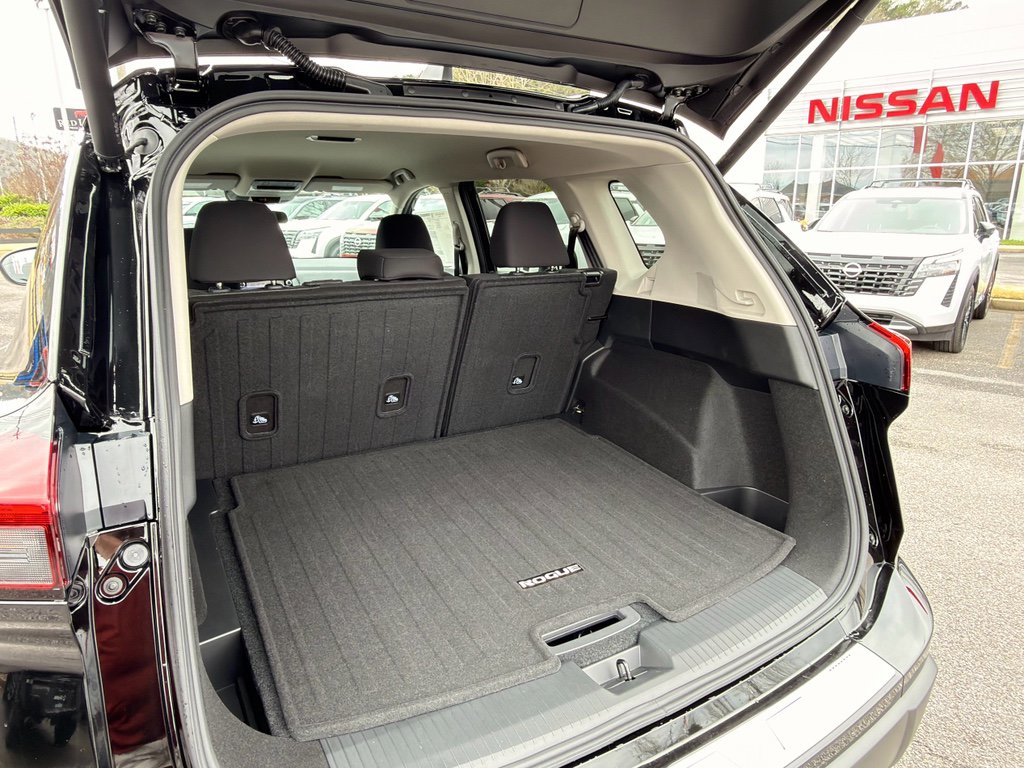 New 2026 Nissan Rogue SV w/ Cold Weather Package FWD image 25