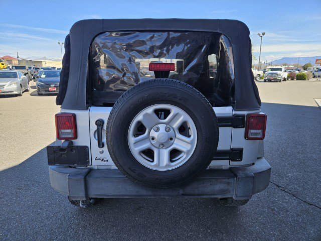 Used 2010 Jeep Wrangler Unlimited Sport image 4