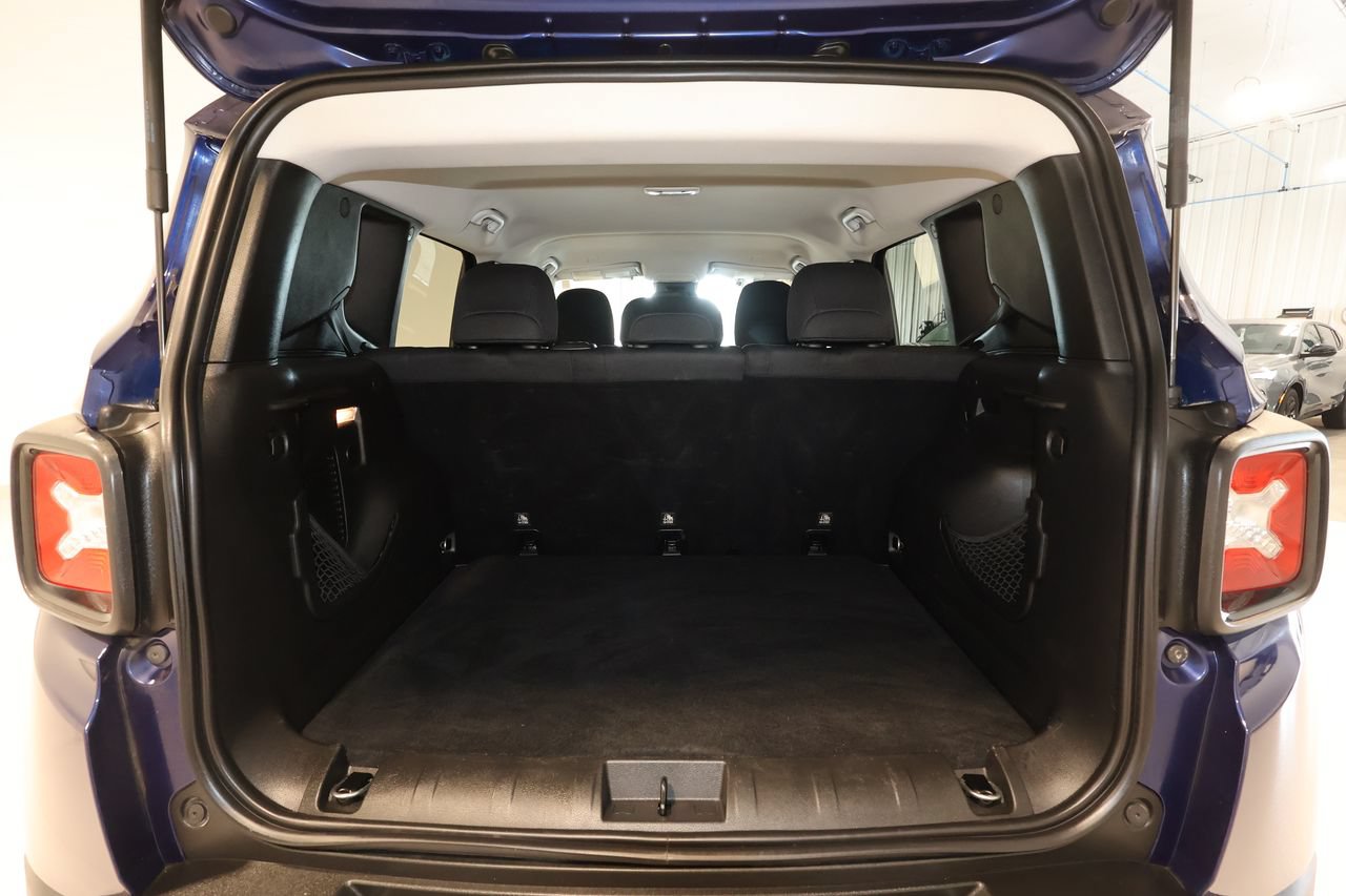 Used 2019 Jeep Renegade Altitude w/ Quick Order Package 2XM AWD/4WD image 24